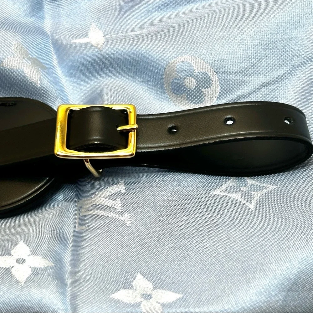 Louis Vuitton Black Leather Luggage Tag
